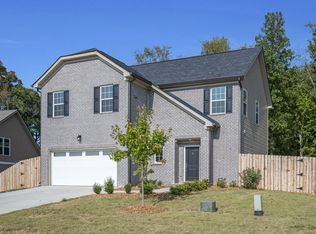 306 Wyburn Pl, Burns, TN 37029