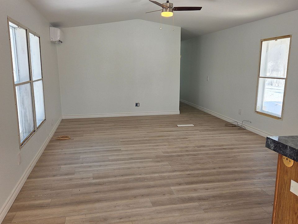 1st image of 15 Taylor St