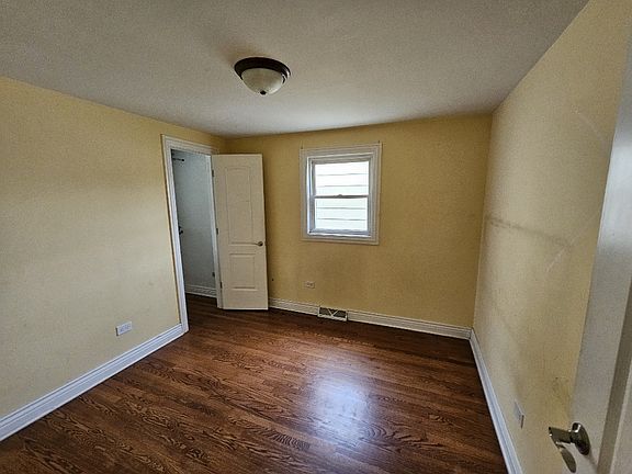 3rd image of 4728 S Latrobe Ave