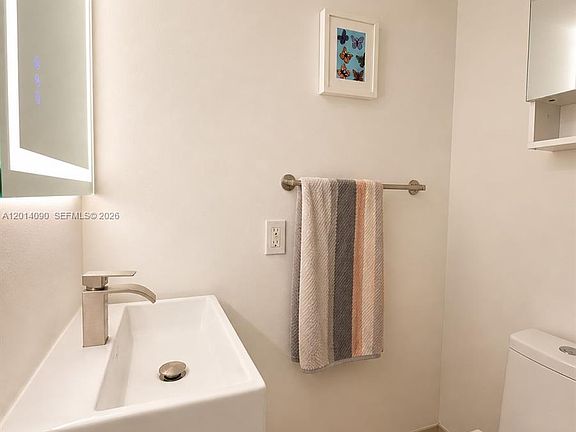 4th image of 2989 Bird Ave #1