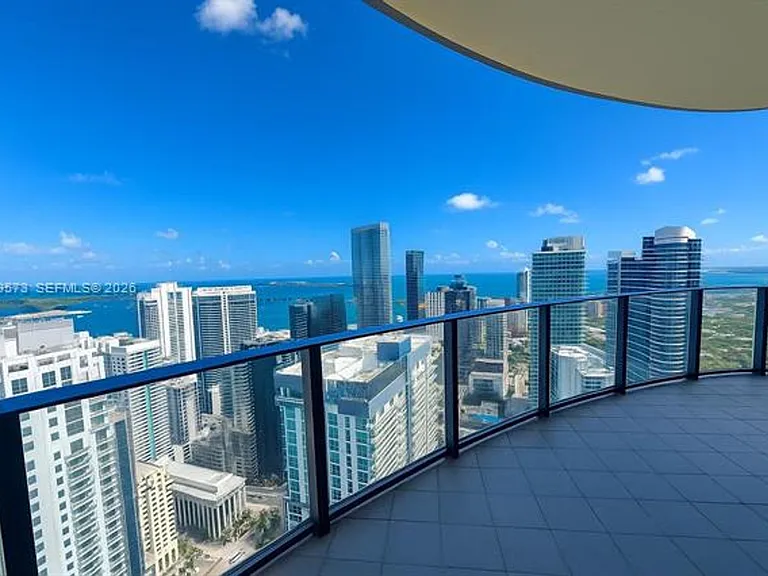 1000 Brickell Plz #Penthouse CU-5501 — Photo 3