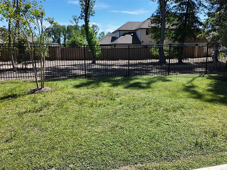 7518 Angels Landing Ln — Photo 23