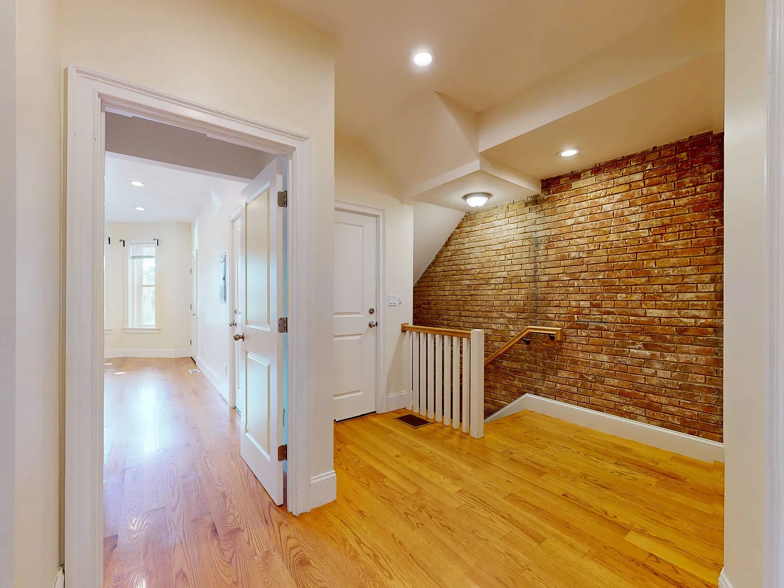 4 bed, 1400 sqft, $4,000 — Photo 4