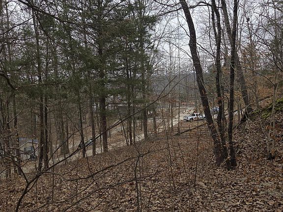 5th image of 1-23 Hillcrest Dr