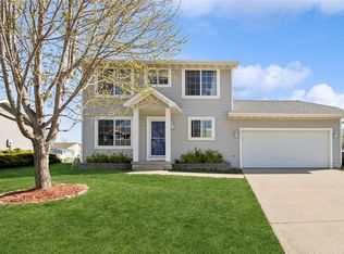 570 SE Murphy Dr, Waukee, IA 50263