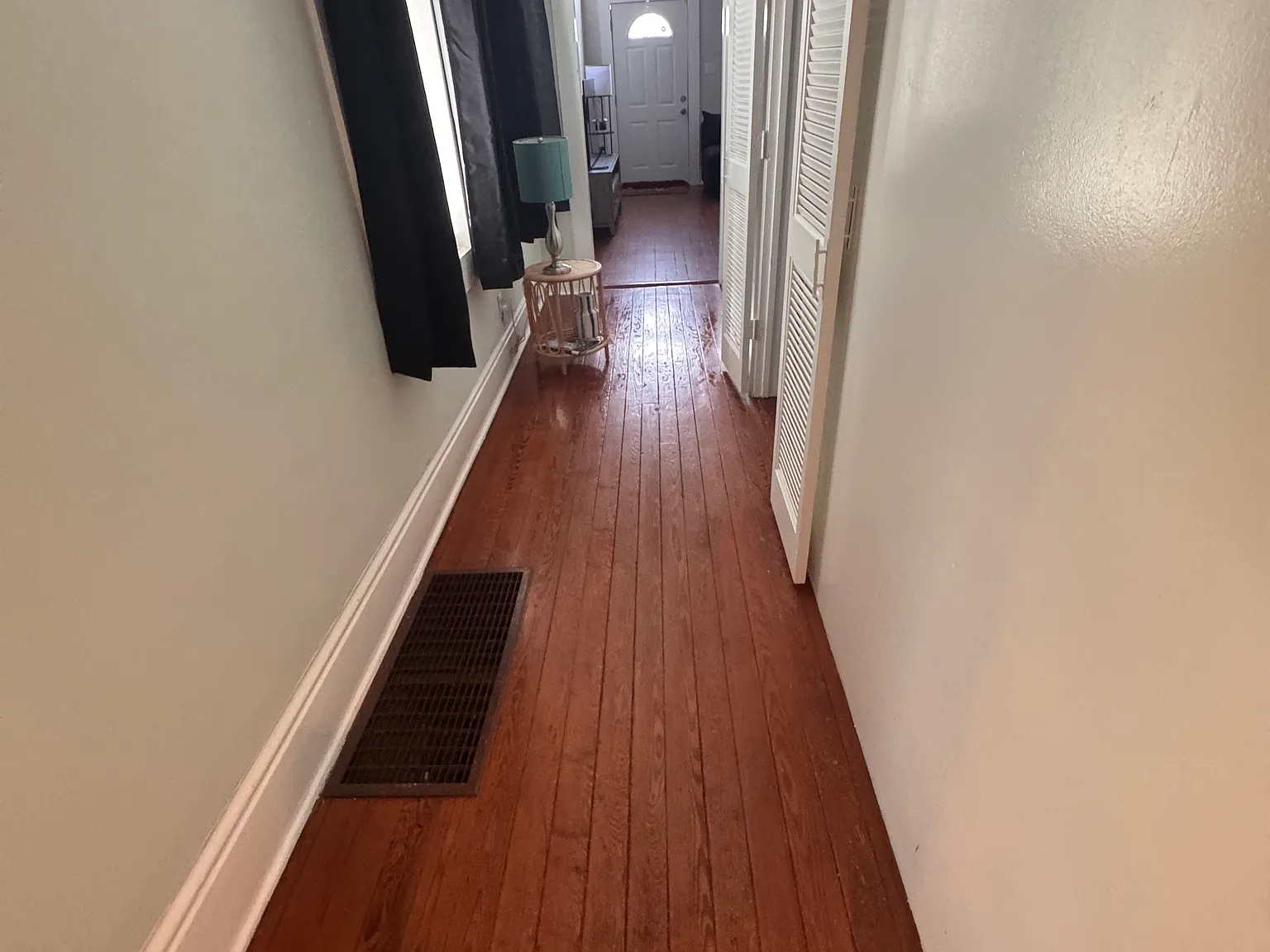 2 bed, 1117 sqft, $2,700 — Photo 1