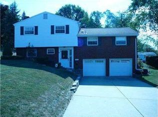 2527 Summit St, Bethel Park, PA