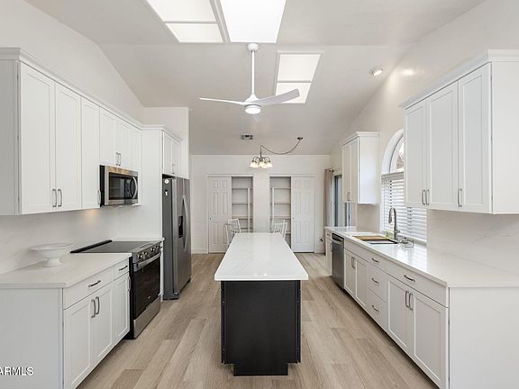 5th image of 8757 S MILL Avenue