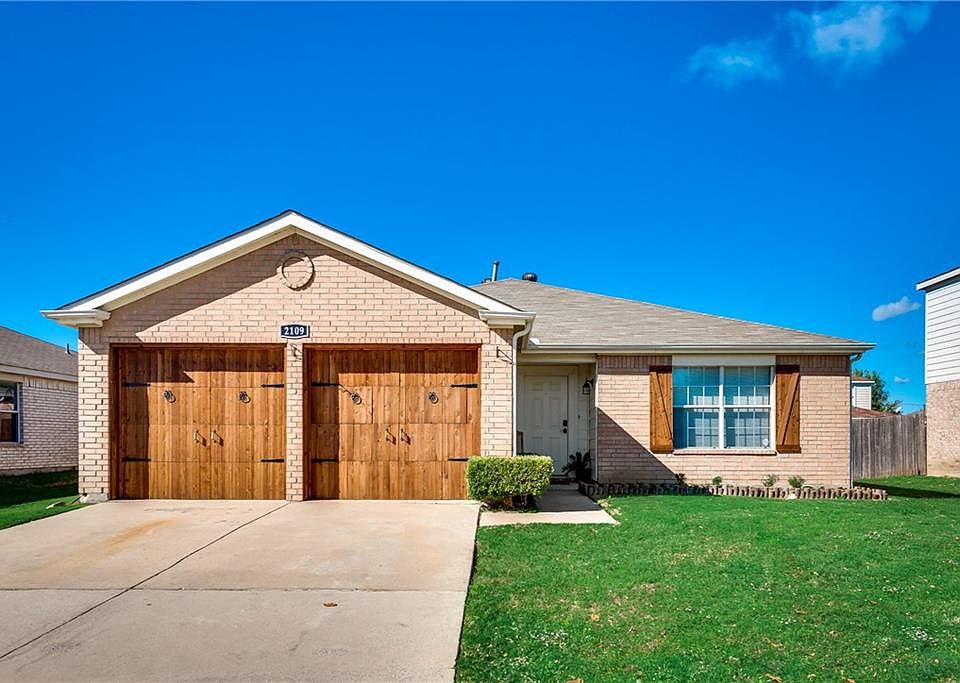 1st image of 2109 Breanna Way