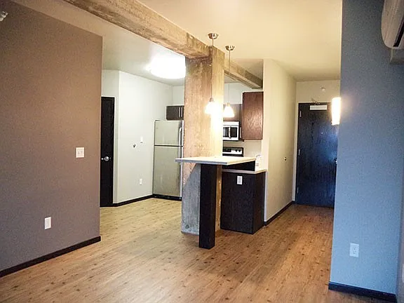 13 1st Ave SW #502 — Photo 7