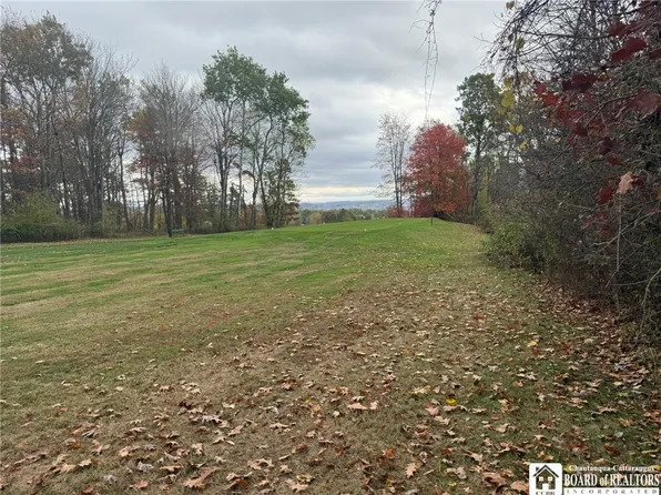 W Oak Hill Rd #14, Jamestown, NY 14701