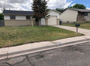 2327 Apache St, Cheyenne, WY 82009