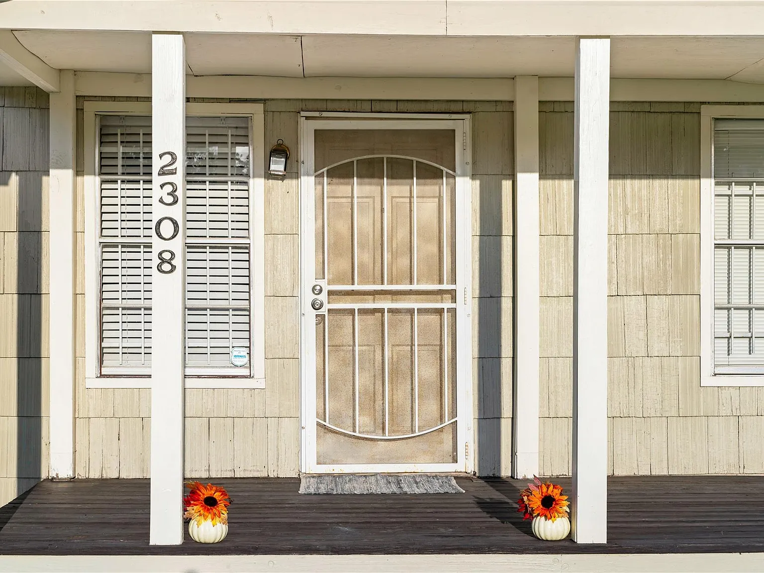 1 bed, 1.0 bath, 651 sqft, $1,250 — Photo 2