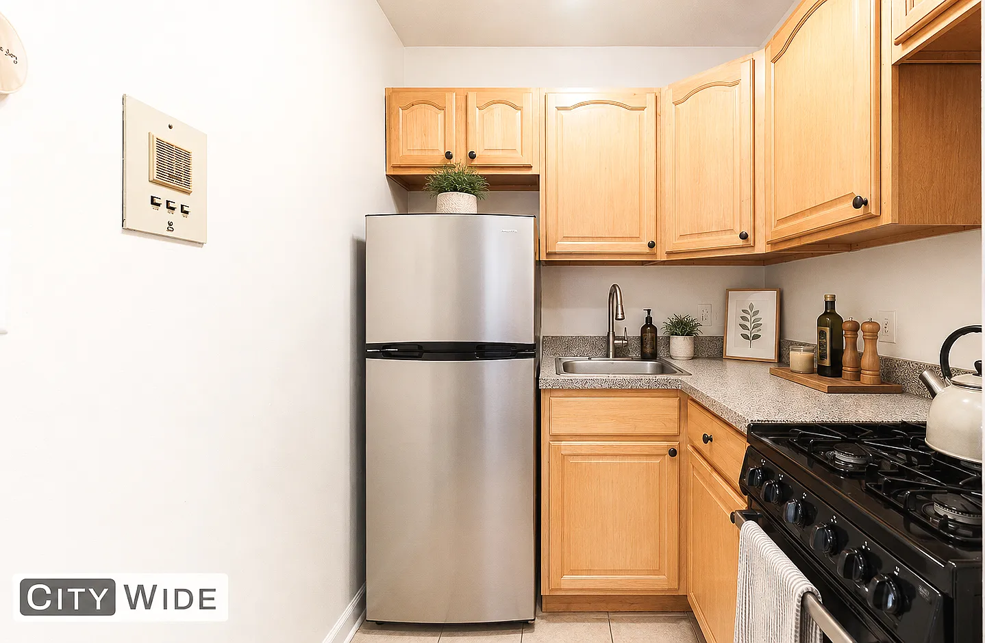 326 Columbus Avenue — Photo 2