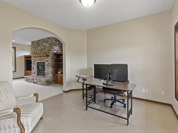 3rd image of 9566 Cottontail Dr
