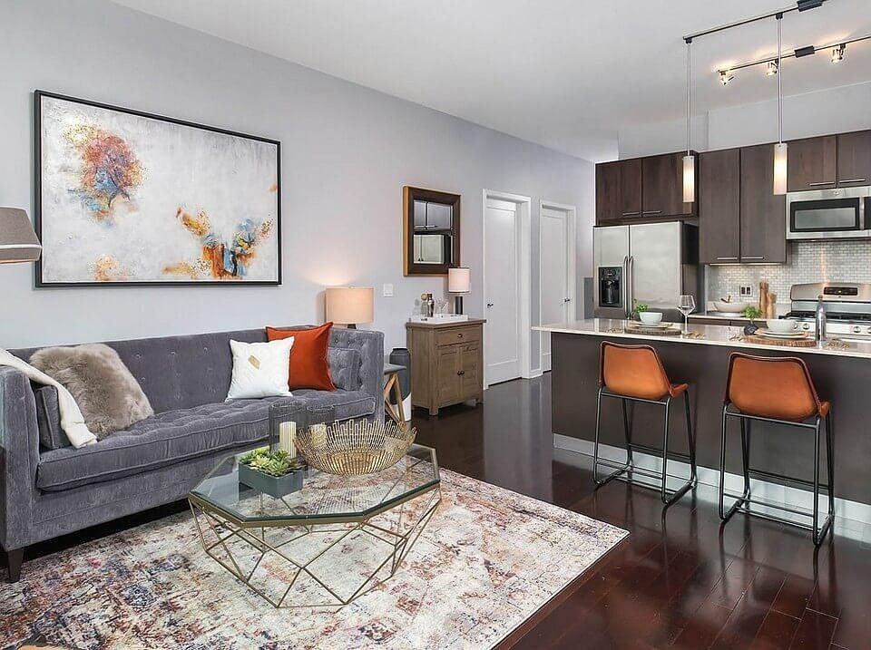 1st image of 420 W Grand Ave APT 3A