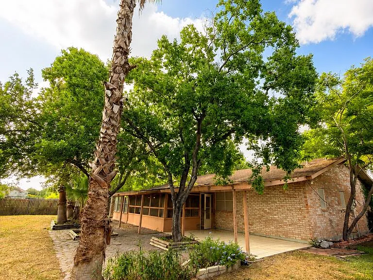 34 Red Bay Cir — Photo 22