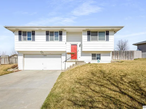 5270 W Thatcher Ln, Lincoln, NE 68528