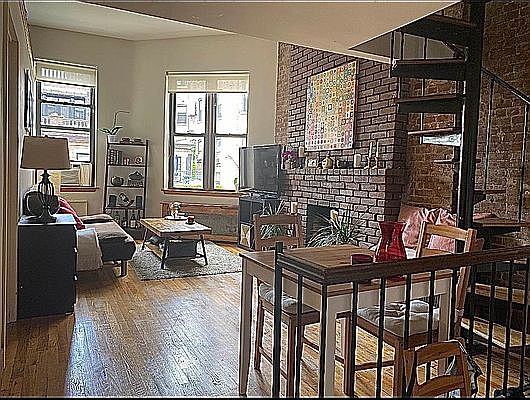 5th image of 105 W 74th St APT 4B