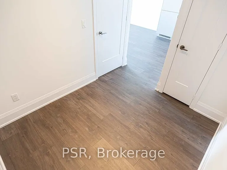 101 Erskine Ave #903 — Photo 12