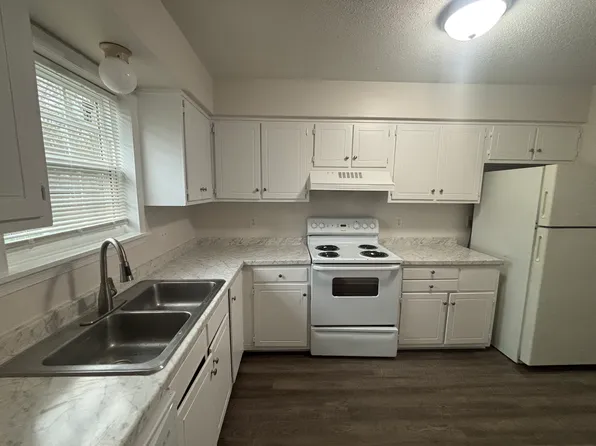 5827 Hunting Ridge Ln APT F, Charlotte, NC 28212