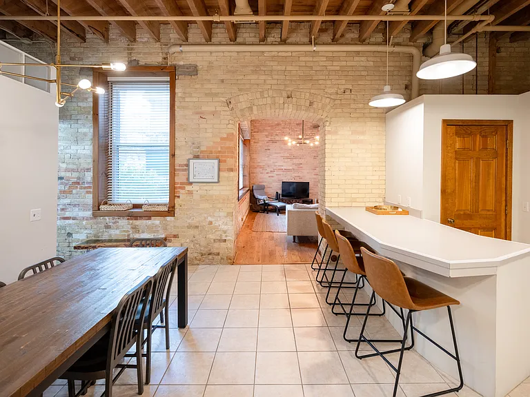 110 N Harbor Dr #104 — Photo 26