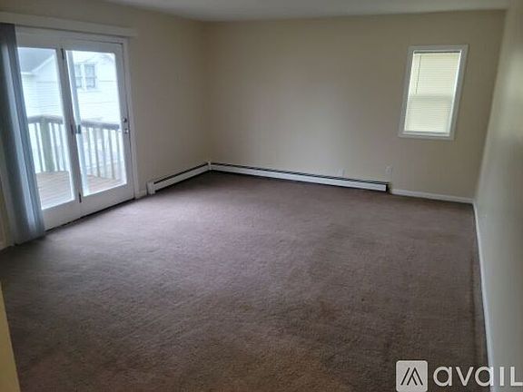 3rd image of 338 North St #D