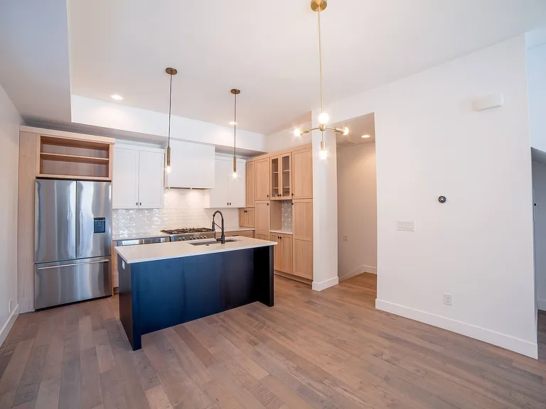 2317 Stout St — Photo 11
