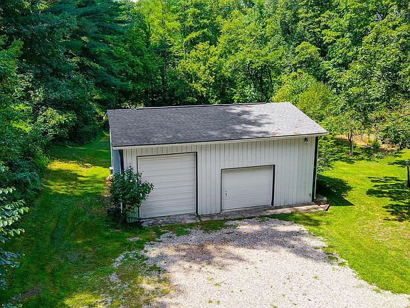 3rd image of 116 Smithview Dr