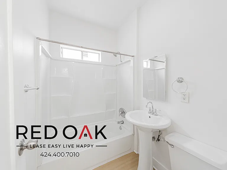 4811 Melrose Ave #205 — Photo 8