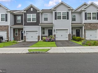 3 Katherine Dr, Burlington, NJ 08016