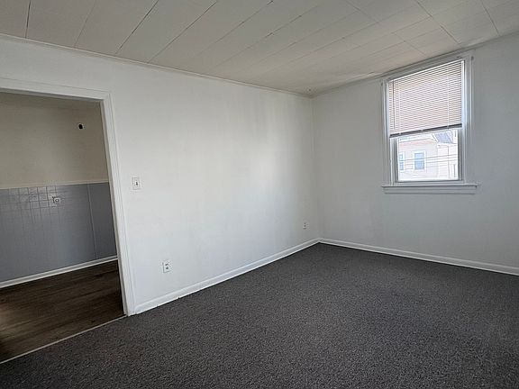 4th image of 134 Brighton Ave Floor 2
