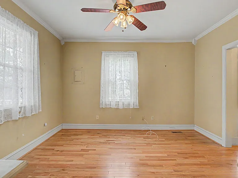 234 Washington St — Photo 5