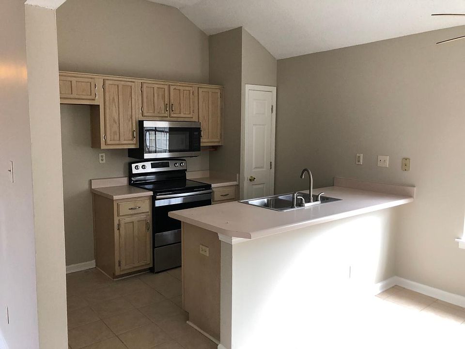2nd image of 1250 Tyler Pl