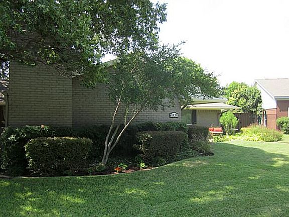 5th image of 6935 Hillwood Cir