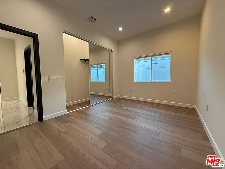 5822 Denny Ave — Photo 10