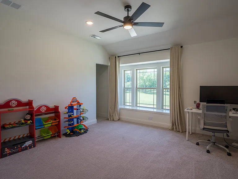 4370 Lavina Ln — Photo 21