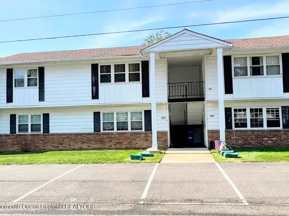 67C Galewood Drive #380, Matawan, NJ 07747