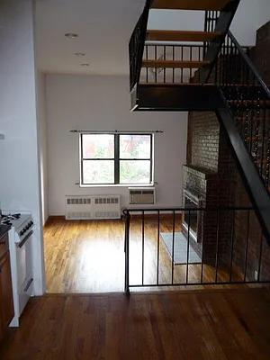 Rented by Chartwell Manhattan Realty | media 13