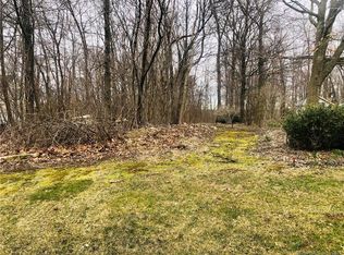 22&24 Grand View Dr, Lebanon, CT 06249