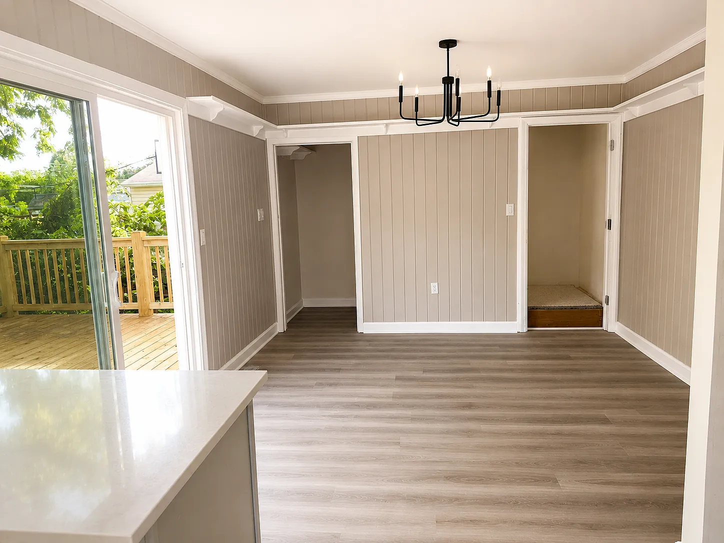 5 bed, 1272 sqft, $2,860 — Photo 4