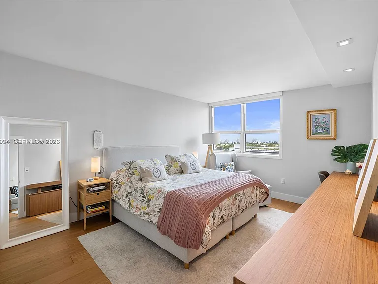 650 West Ave #908 — Photo 14