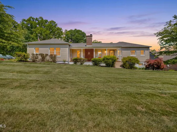 3557 Crest Rd, Kingsport, TN 37664