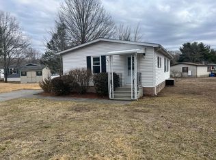 8 Robin Hood Ln, Attleboro, MA 02703