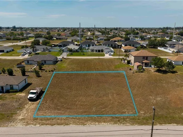 212 NE 25th St, Cape Coral, FL 33909