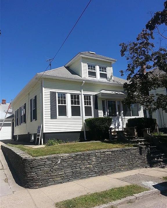 1st image of 167 Narragansett St
