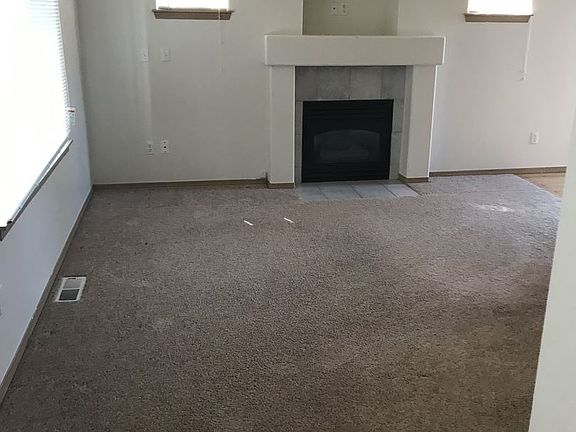 5th image of 2939 56th Ave NE