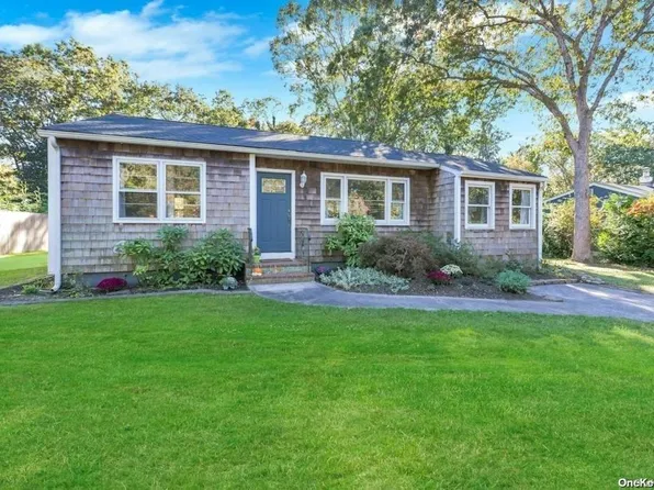 44 Kyle Road, Hampton Bays, NY 11946