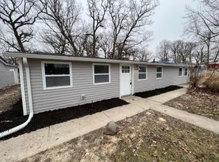 7879 Larry St, Dyer, IN 46311