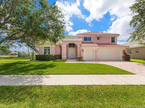3rd image of 3942 W Lake Estates Dr